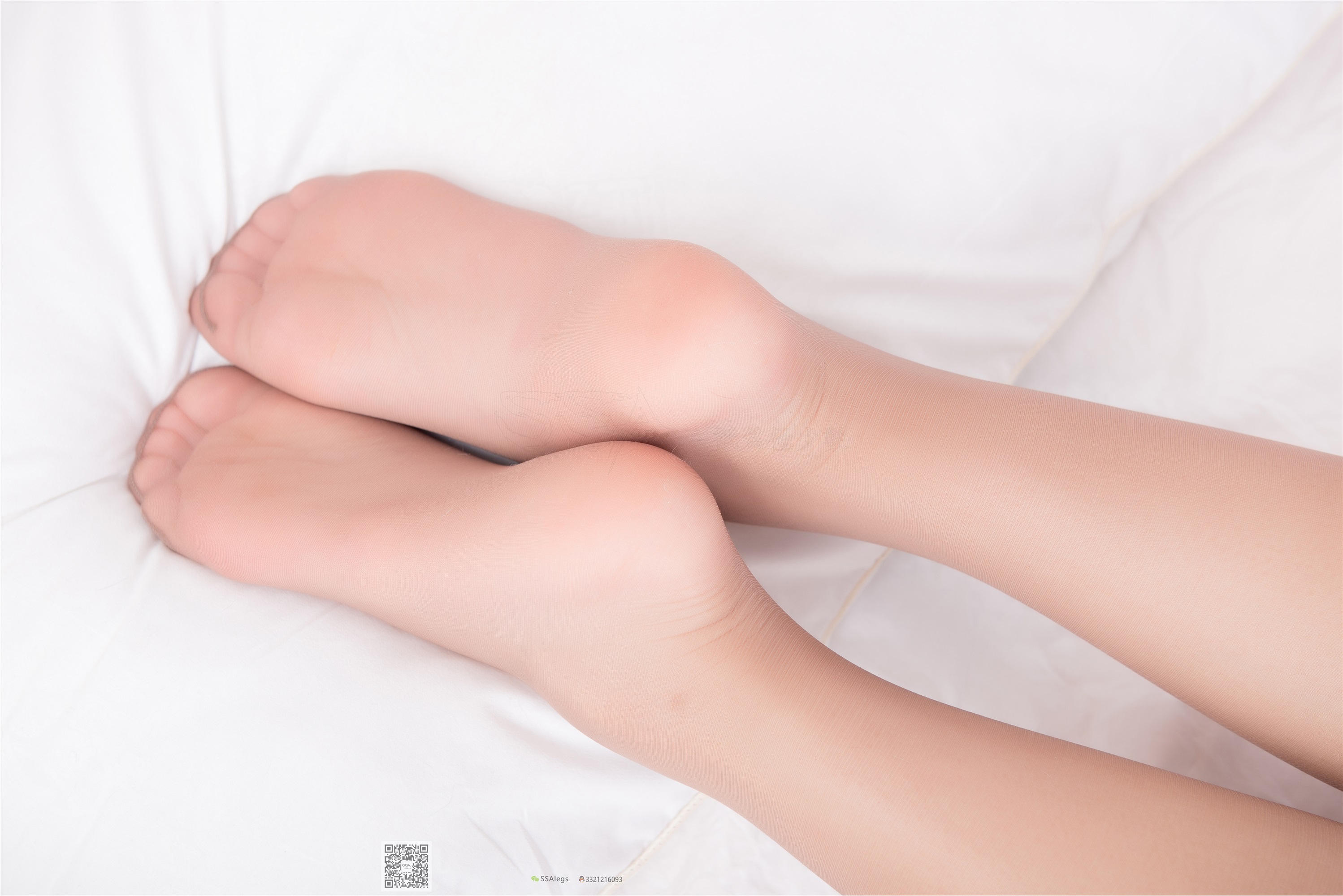 SSA丝社 NO.034 大大 咖啡丝完美腿部曲线